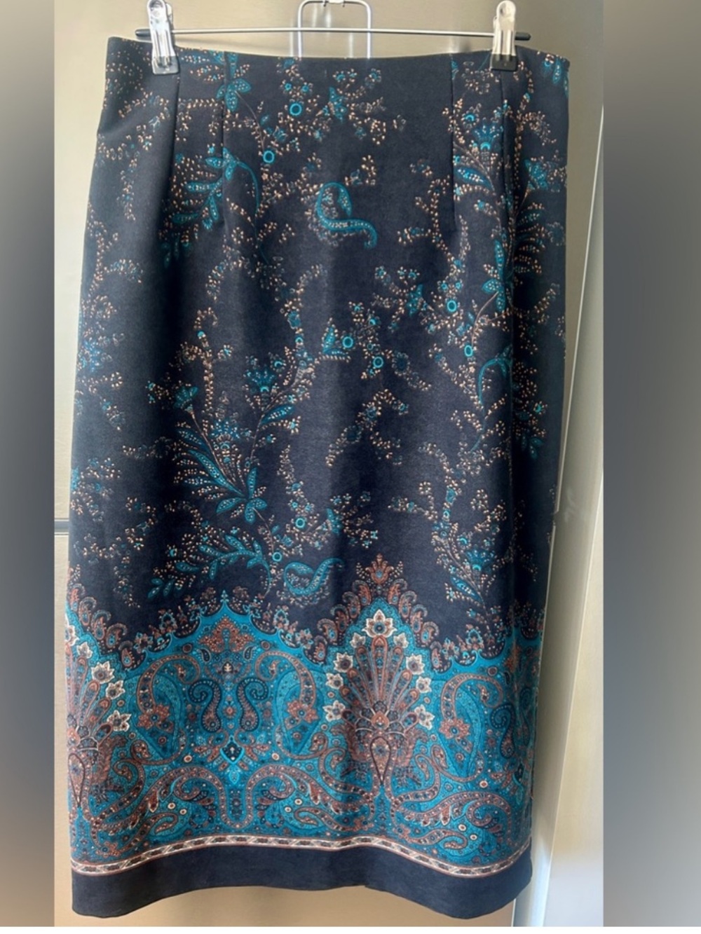 Briggs New York Petite Paisley Border Print Midi Pencil Skirt 12P